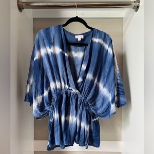 Boutique Pink Lily blue top. Size S